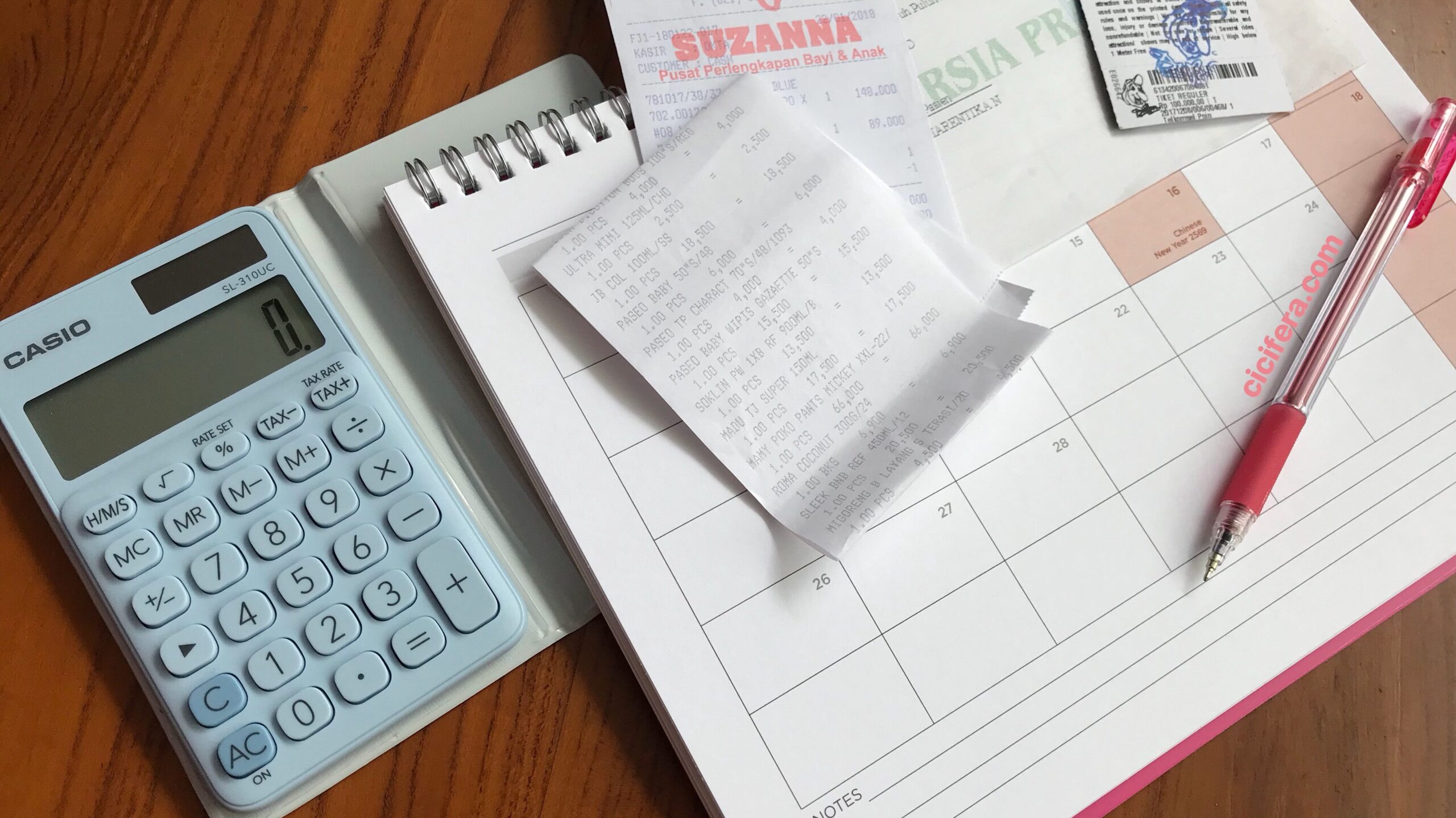 Cara Ibu Modern Mengasuh, Mengurus Rumah dan Menikmati Hidup Calculator Casio My Style Simple Functional